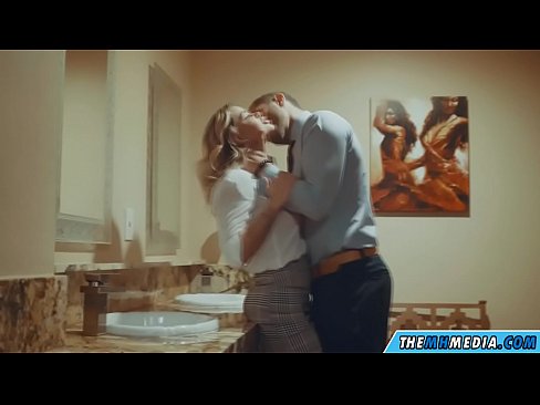 ❤️ Когато наедряла блондинка ви съблазни в обществена тоалетна ️❌ Секс видео в bg.gayasianporn.ru